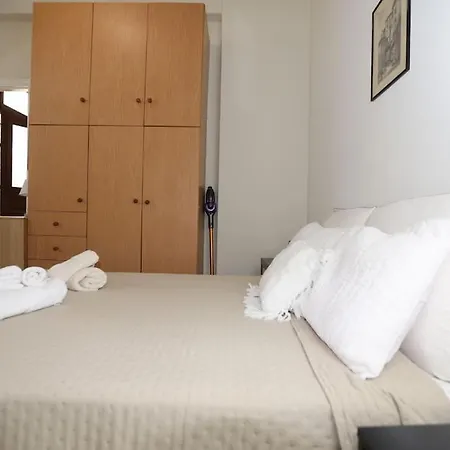 Efi Cozy Loft With Courtyard In Daire