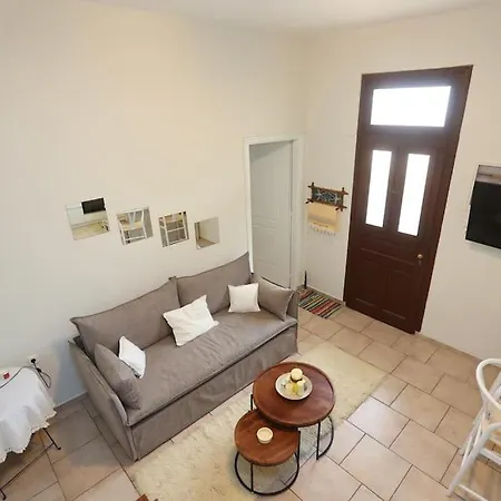 Efi Cozy Loft With Courtyard In Daire