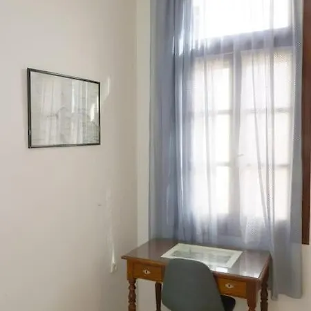 Efi Cozy Loft With Courtyard In *