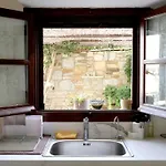 Efi Cozy Loft With Courtyard In * 에르무폴리
