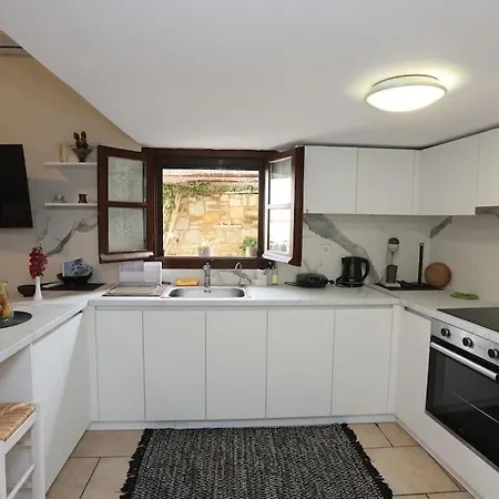 Efi Cozy Loft With Courtyard In *