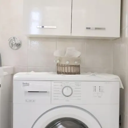 Efi Cozy Loft With Courtyard In Apartamento