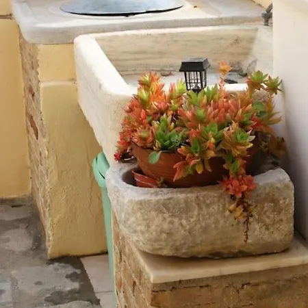 Efi Cozy Loft With Courtyard In