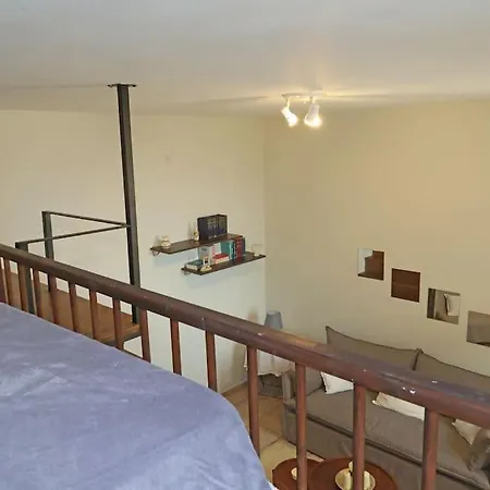 Efi Cozy Loft With Courtyard In Apartament *