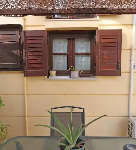 Efi Cozy Loft With Courtyard In