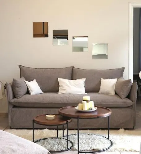 Efi Cozy Loft With Courtyard In