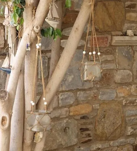 Efi Cozy Loft With Courtyard In * ארמופוליס